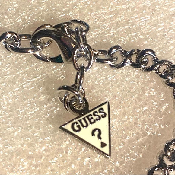 Guess Starfish Charm Bracelet - Picture 7 of 7